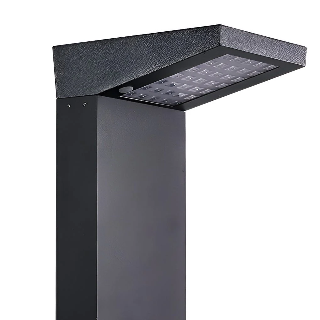Kerwin Solar LED Landscape Outdoor Pathway Light - Image 2