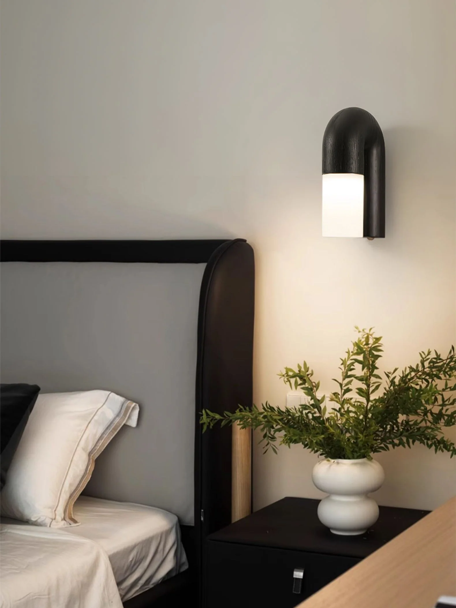 King Modern Minimalist Wood Wall Lamp - Image 7