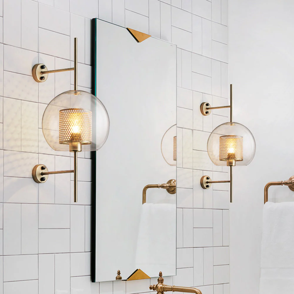 Kiri Industrial Classy Global Clear Glass Wall Lamp - Image 3