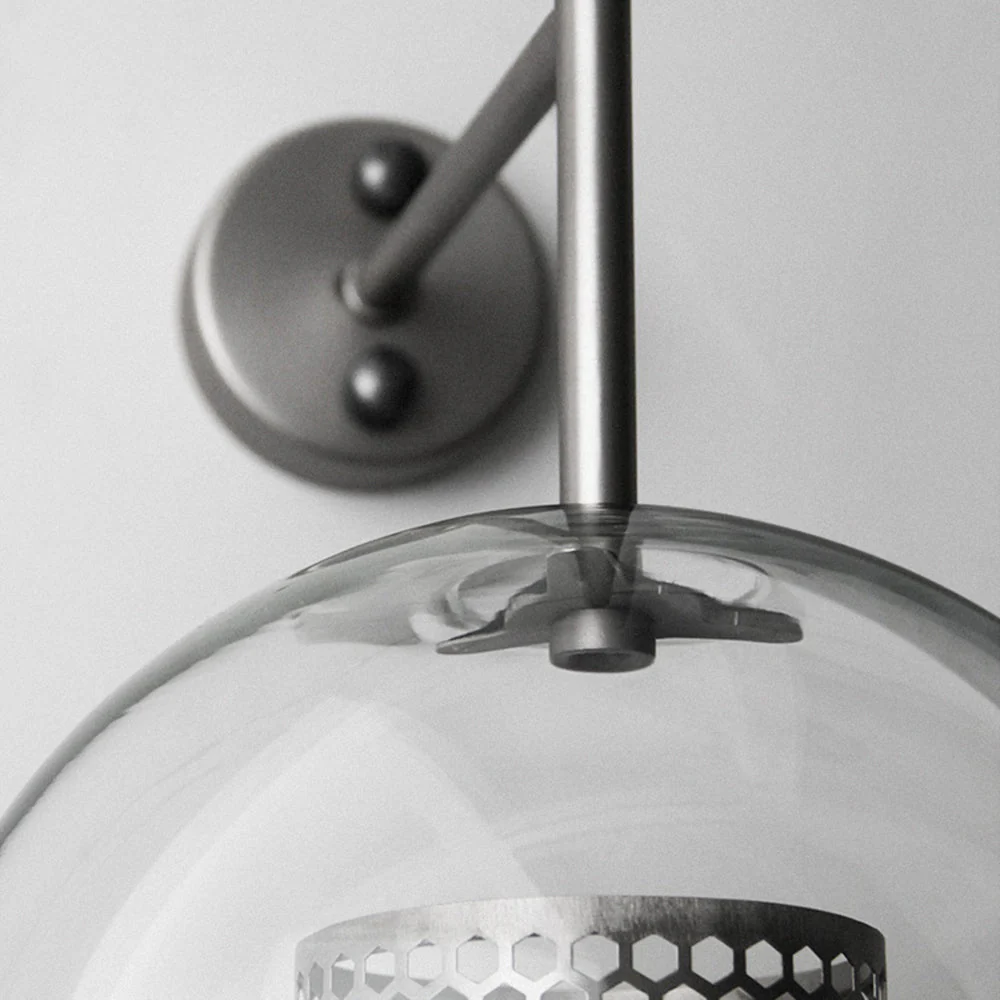 Kiri Industrial Classy Global Clear Glass Wall Lamp - Image 7
