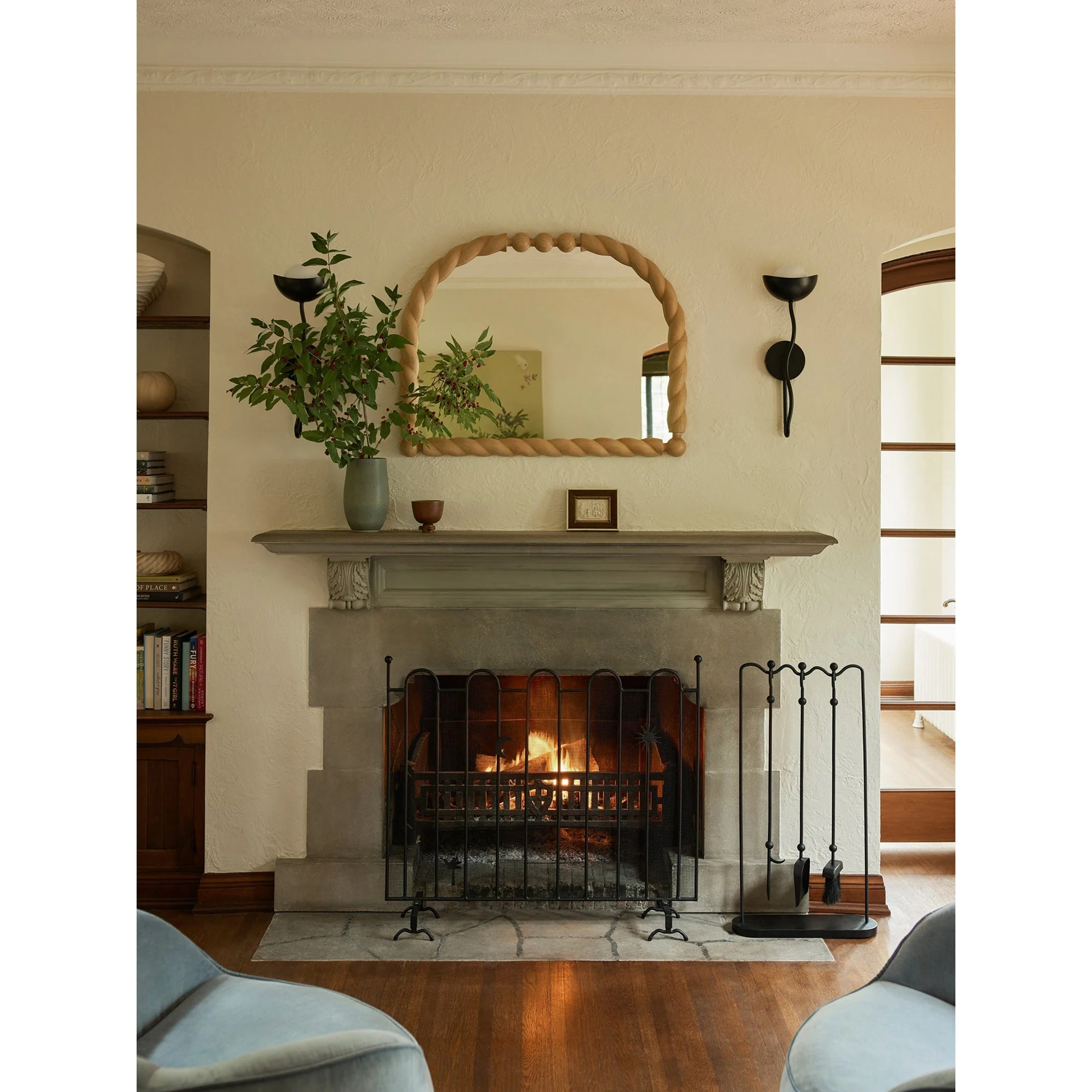 Kukka Vintage Brass Wall Light - Image 4