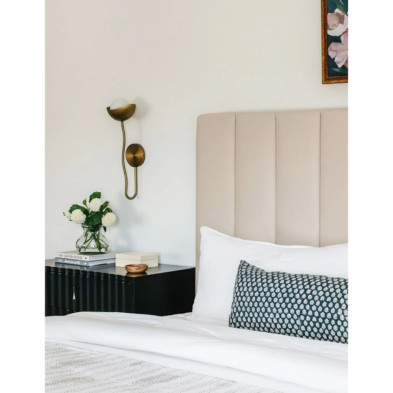 Kukka Vintage Brass Wall Light - Image 7