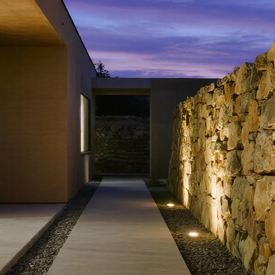 LED Minimalist Style Outdoor Wall Light - Image 4