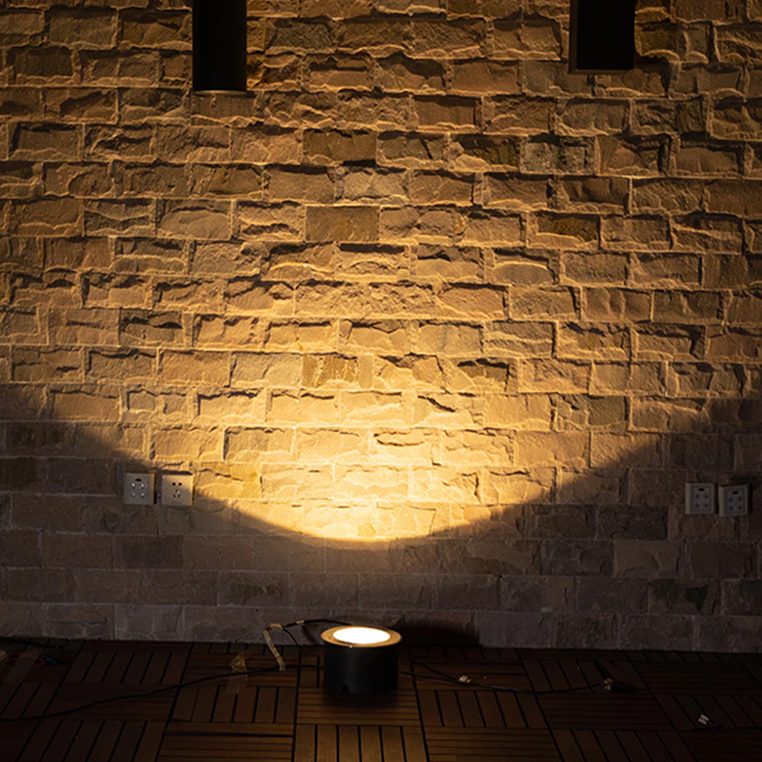 LED Minimalist Style Outdoor Wall Light - Image 6