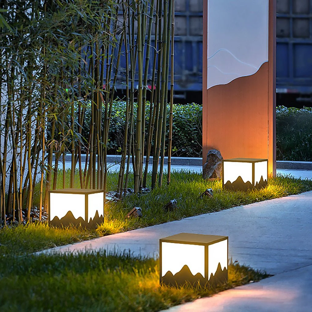 Leo Landscape Silhouette LED Steel Outdoor Post Light