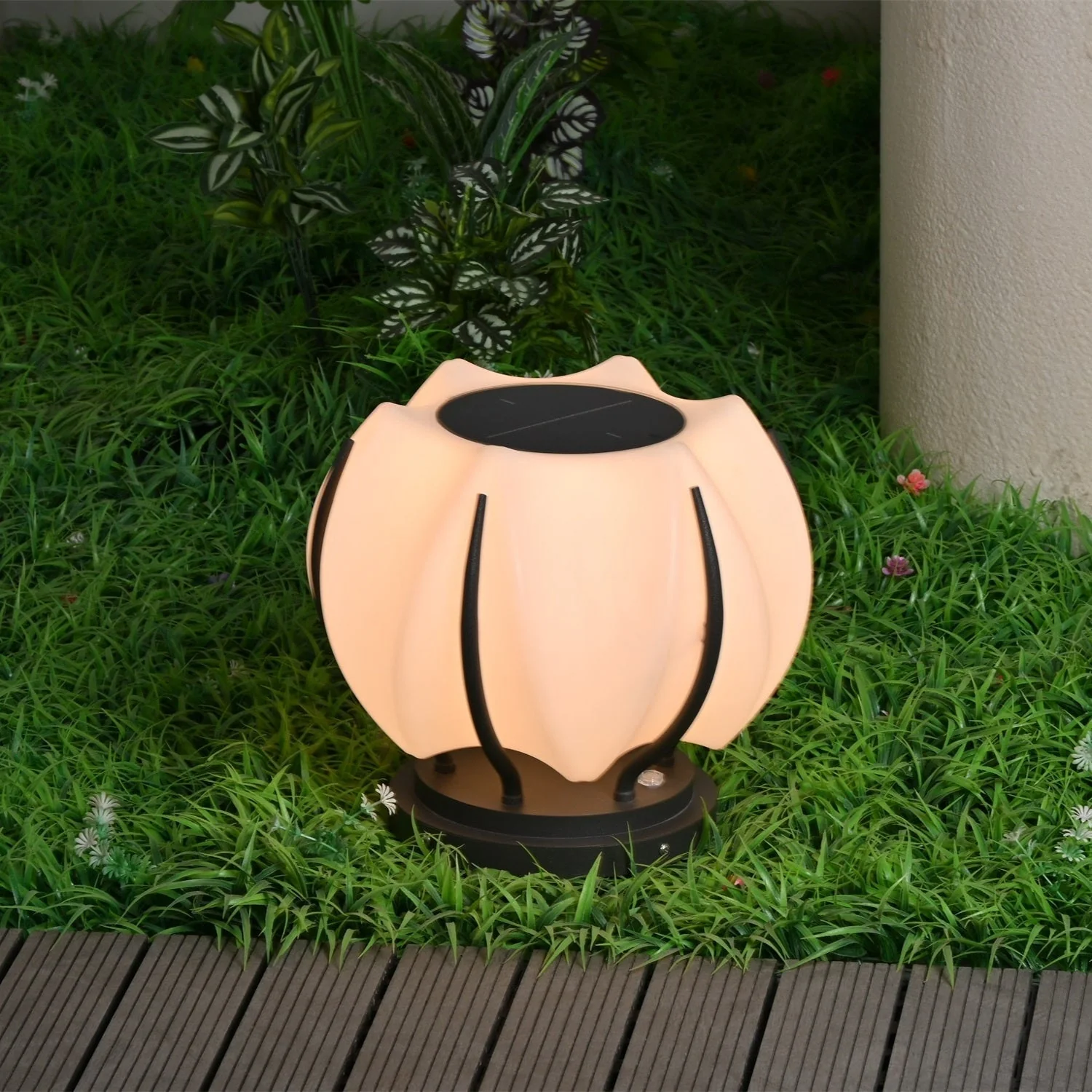 Leon Minimalist Outdoor Light - Image 22
