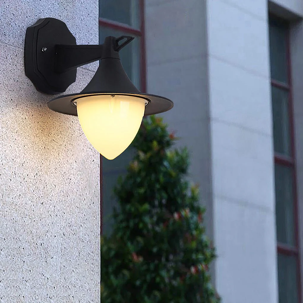 Lesliy Retro Classic Waterproof Outdoor Wall Light - Image 5