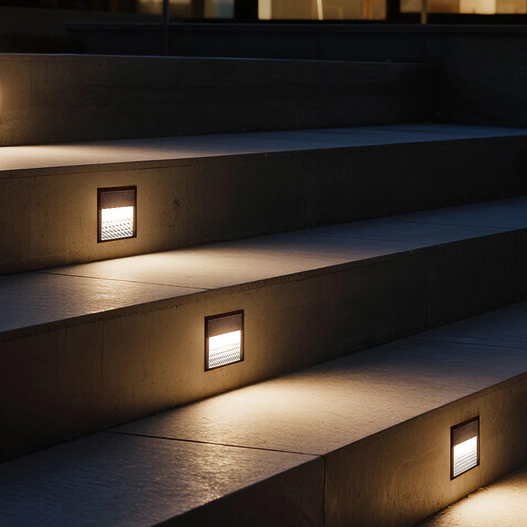 Lester Geometric LED Minimalist Outdoor Step Lights