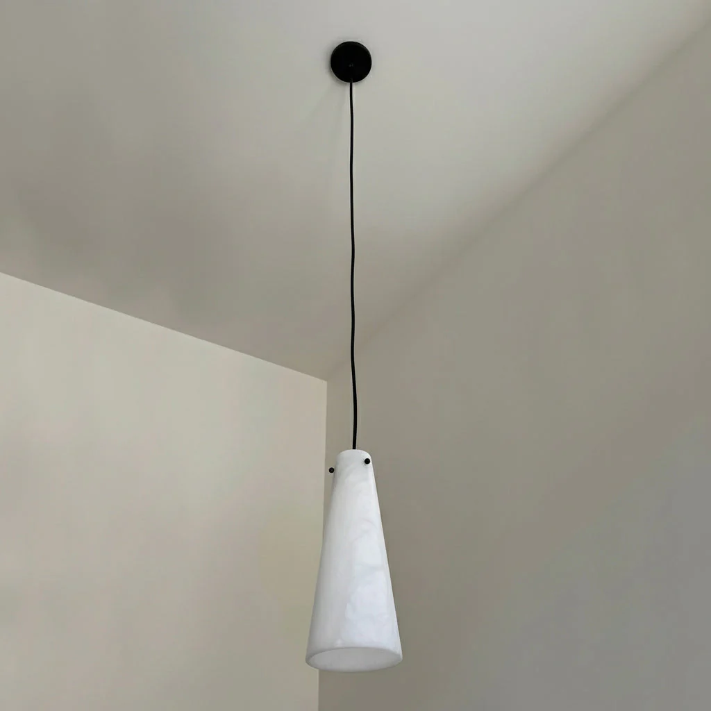 Licau Contemporary Alabaster Chandelier - Image 15