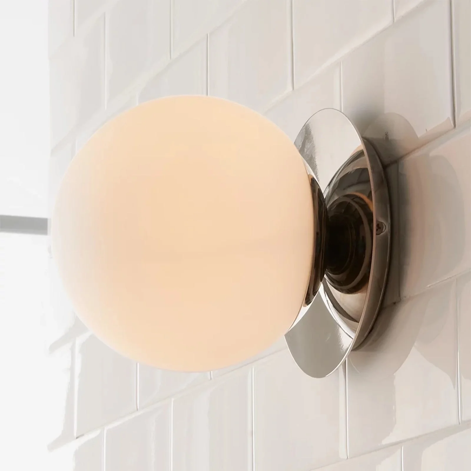Liila Modern Glass Wall Light - Image 12