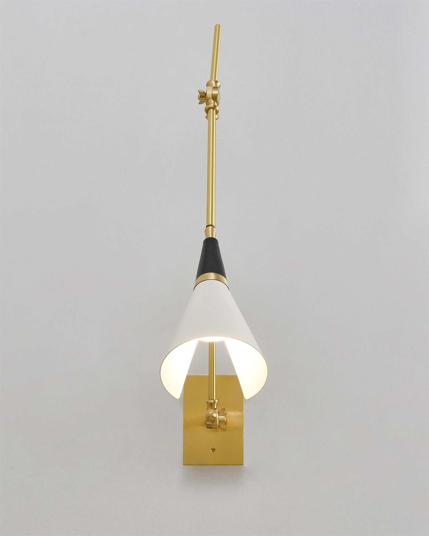 Lindsay Vintage Industrial Glass Wall Lamp - Image 17