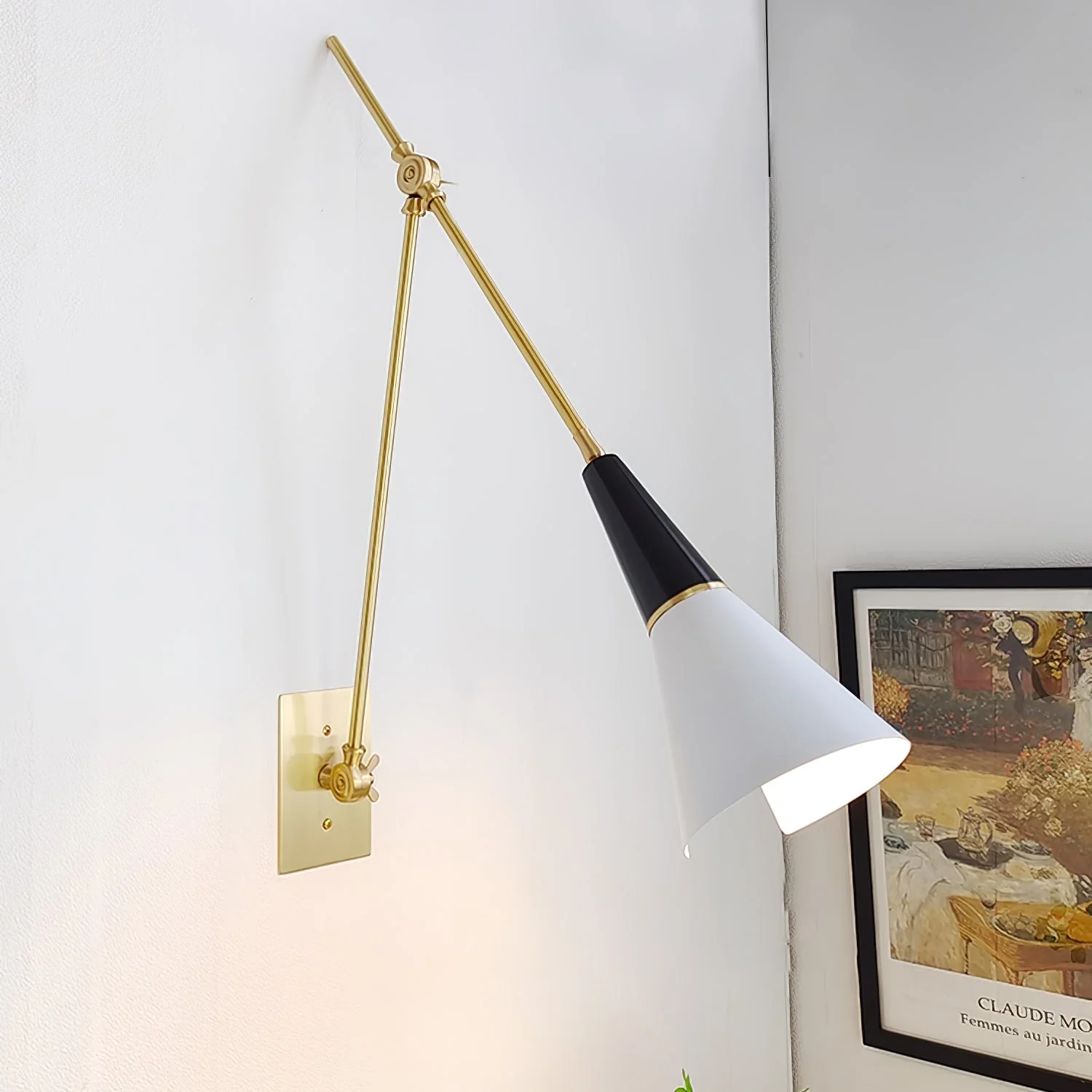 Lindsay Vintage Industrial Glass Wall Lamp - Image 4
