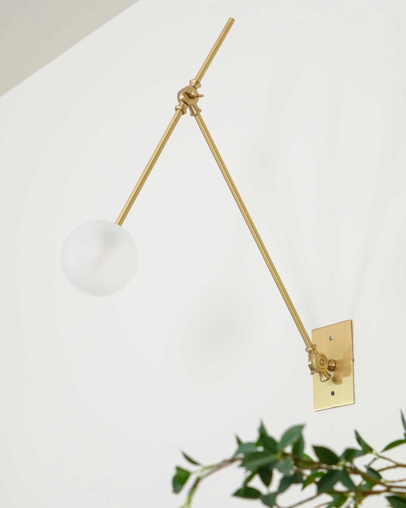 Lindsay Vintage Industrial Glass Wall Lamp - Image 6