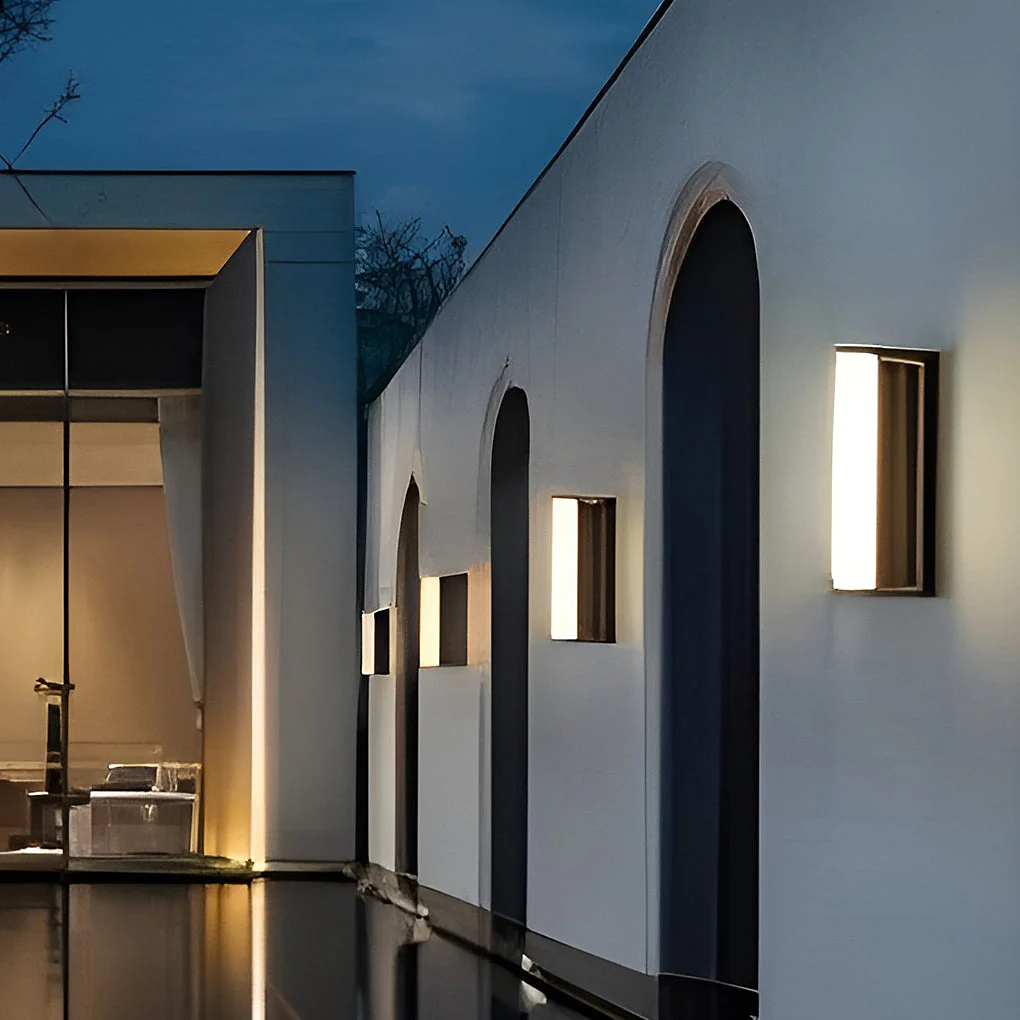 Lione Long LED Solar Linear Outdoor Wall Light - Image 6