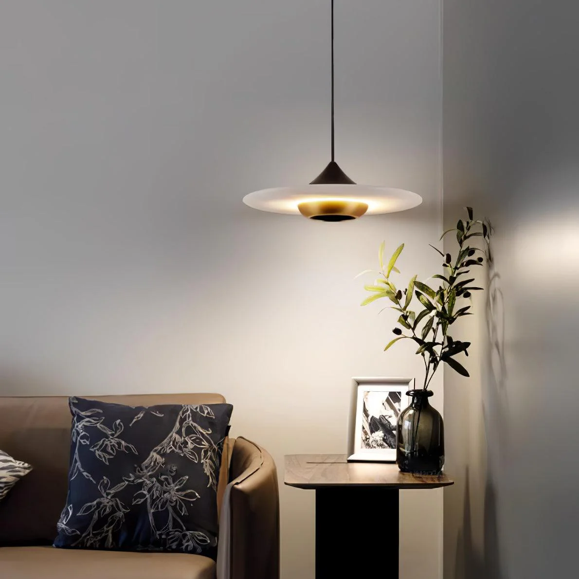 Liorice Marble Cozy Pendant Lamp - Image 6