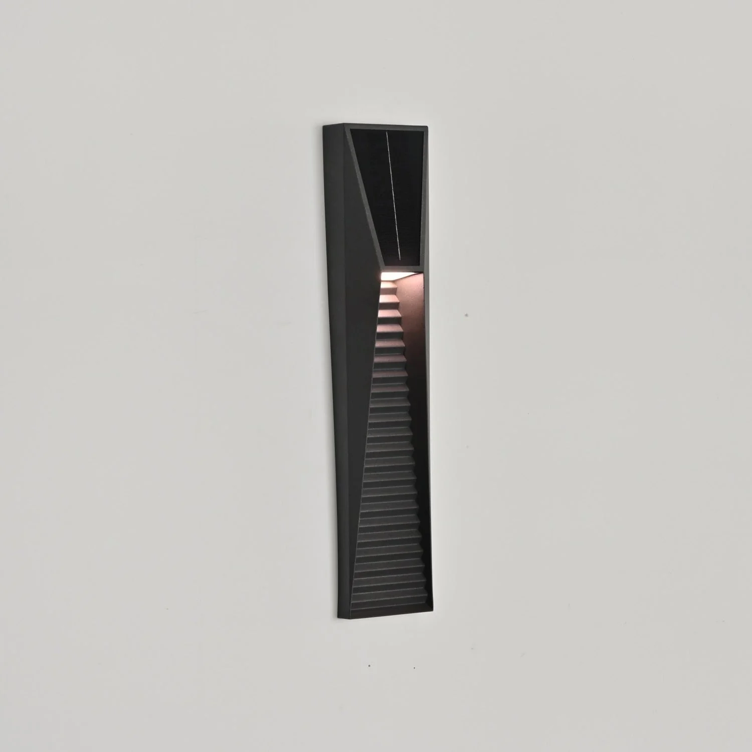 Luca Minimalist Outdoor Light - Image 5