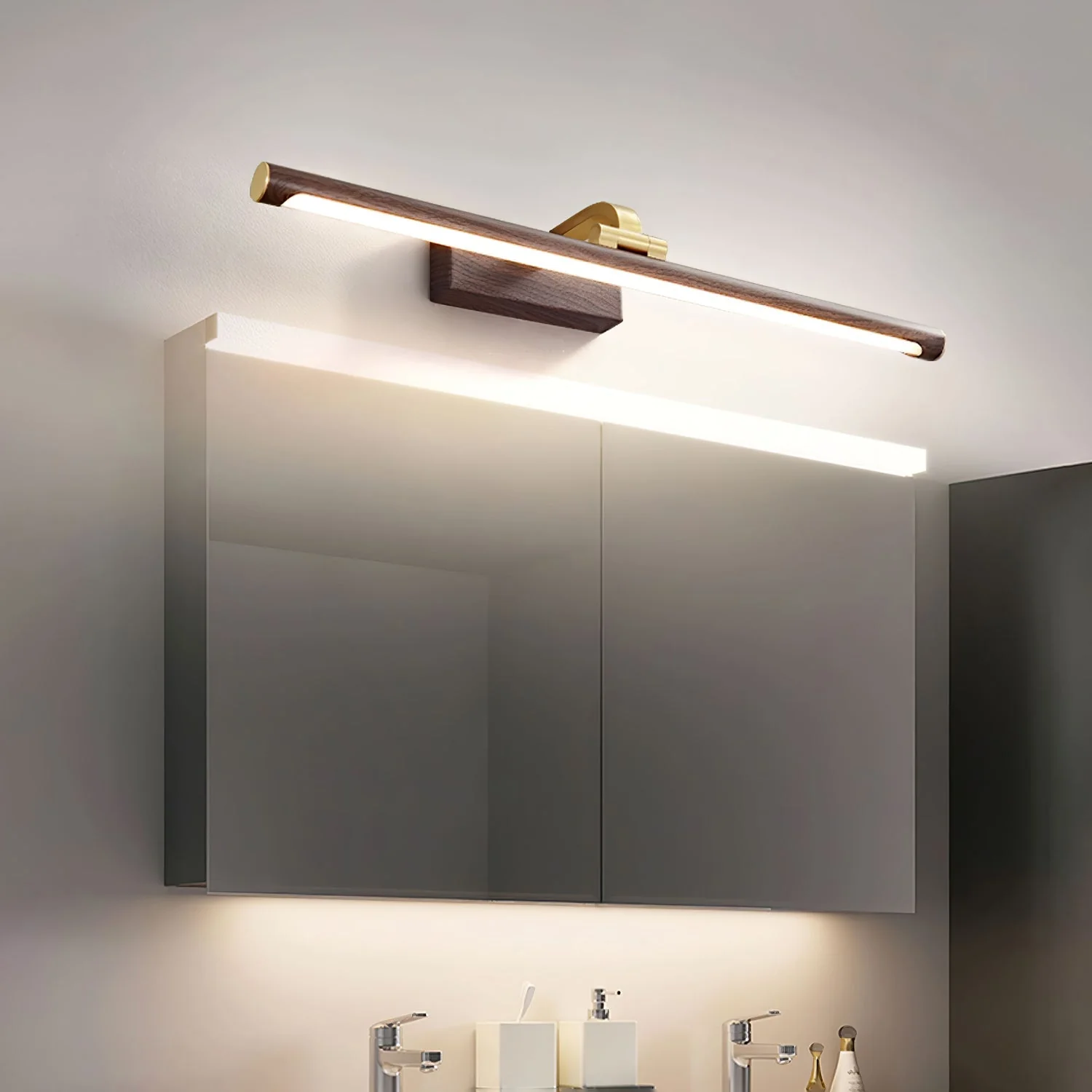 Lumare Brass Minimalist Wall Lamp - Image 4