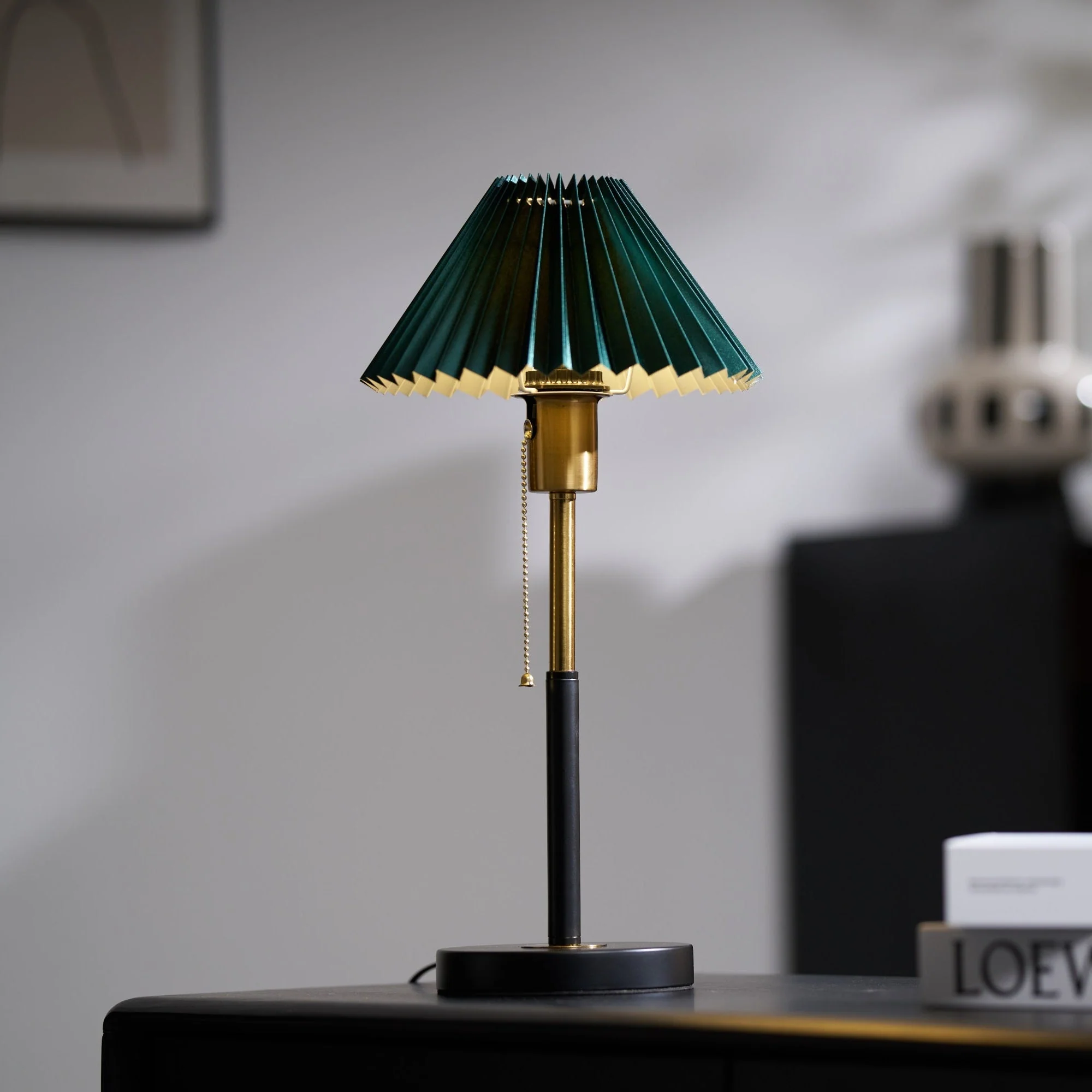 Lumi Modern Fabric Table Lamp - Image 4