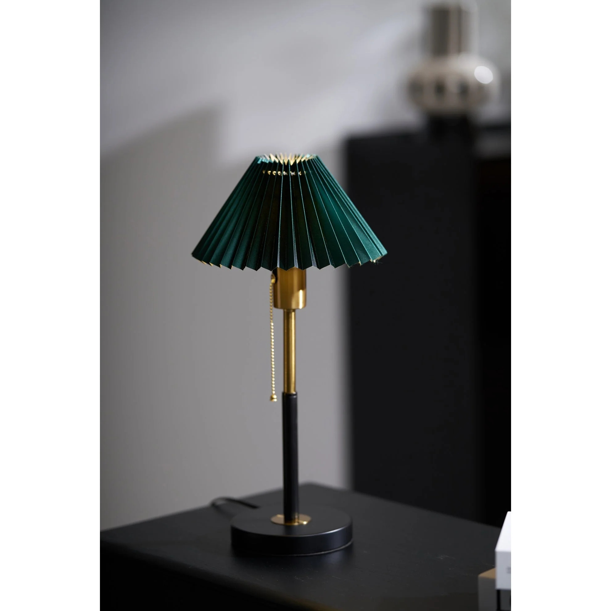 Lumi Modern Fabric Table Lamp - Image 7