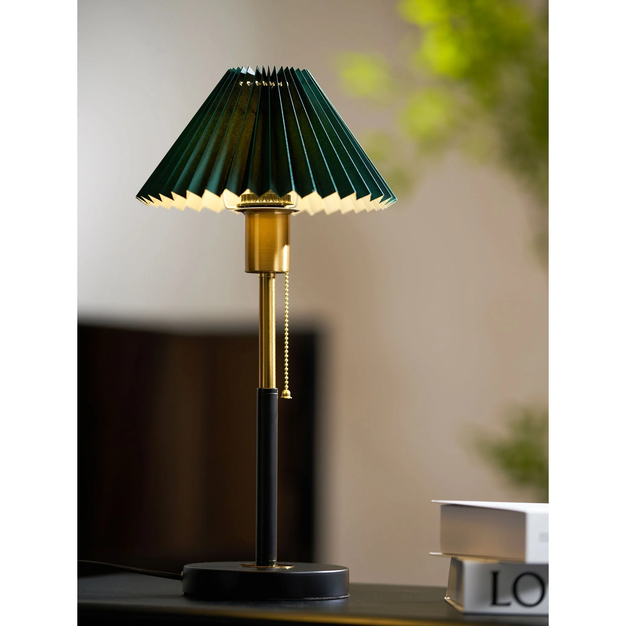 Lumi Modern Fabric Table Lamp - Image 9