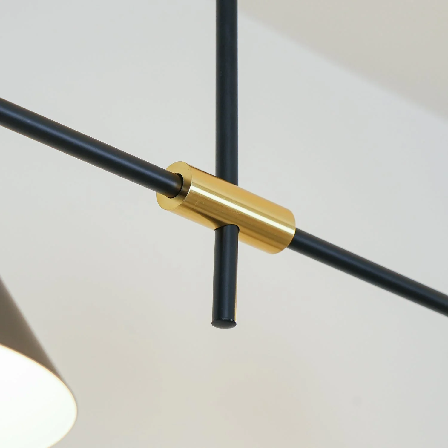 Lumora Contemporary Suspension Light - Image 45