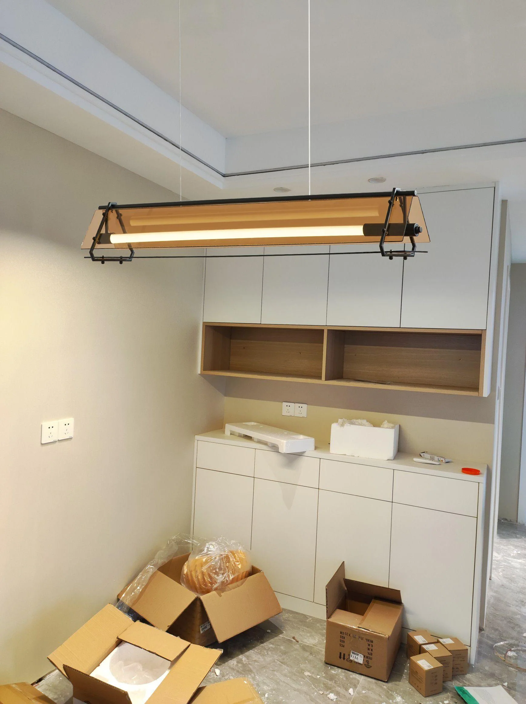 Lunaris Glass Minimalistic Pendant Light - Image 14