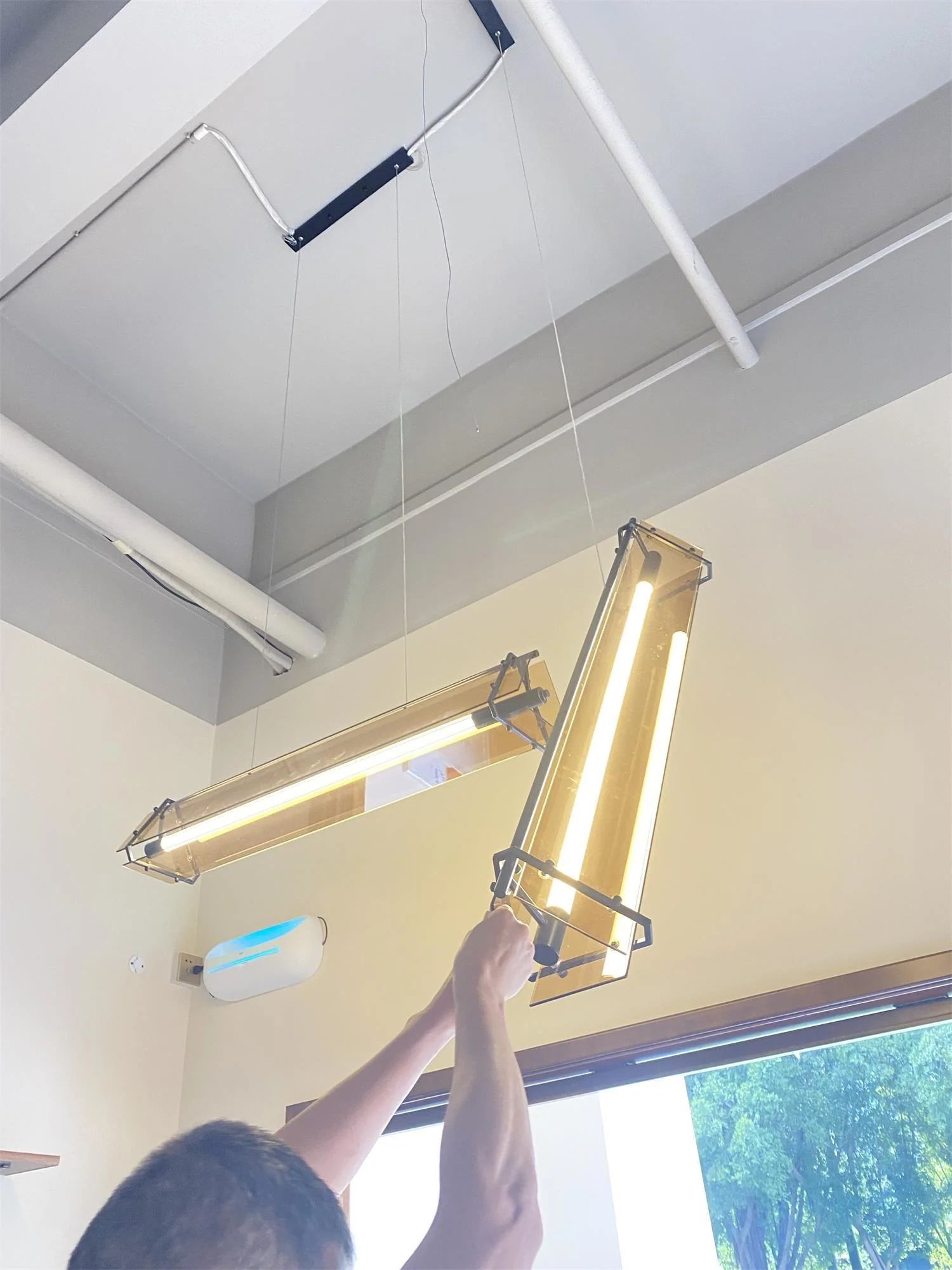 Lunaris Glass Minimalistic Pendant Light - Image 15