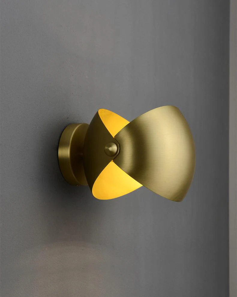 Luno Elegant Brass Wall Lamp - Image 16