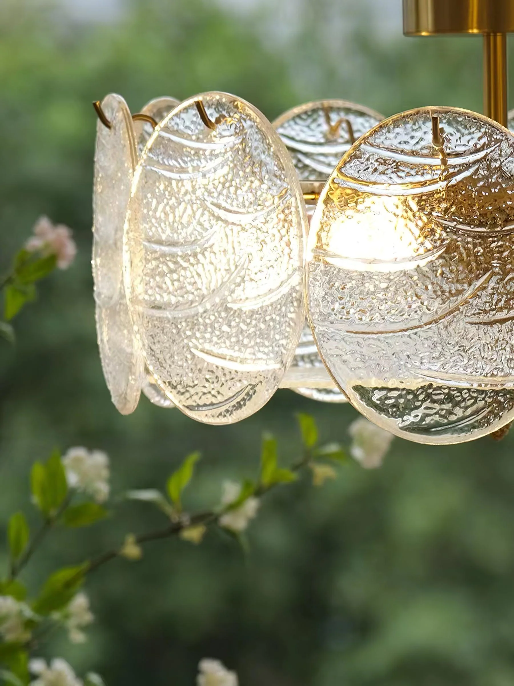 Lustra Ceiling Lamp with Gold Finish and Ribbed Glass - Image 3