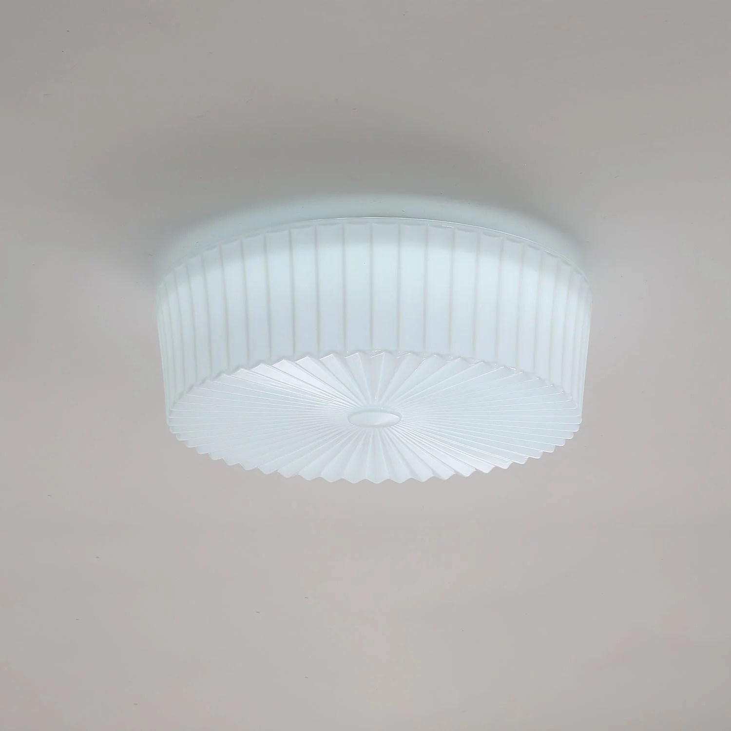 Lustra Ceiling Light Drum Glass Radiant - Image 12
