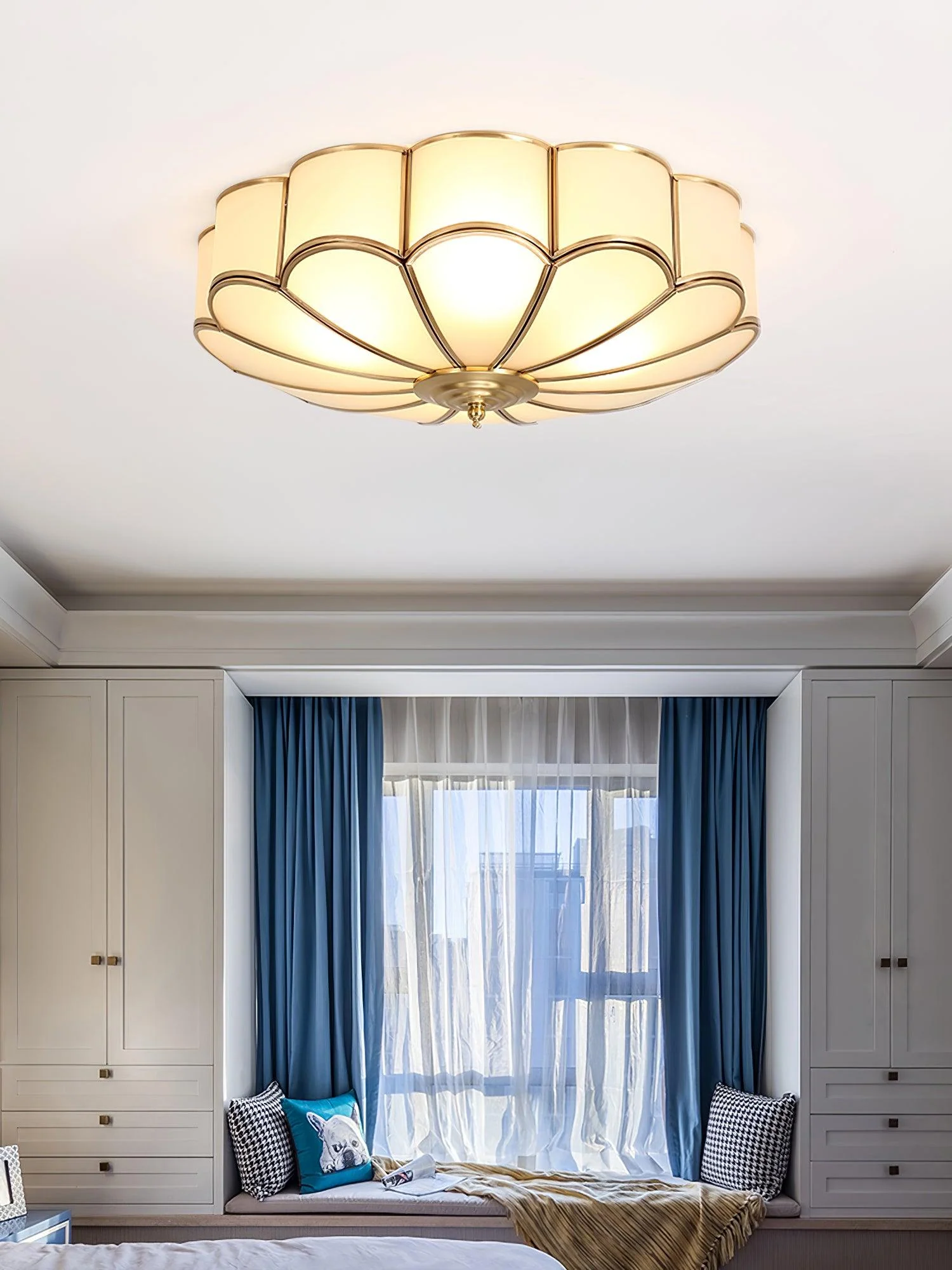 Lustra Ceiling Light Flower Shape Glass Brass - Image 48