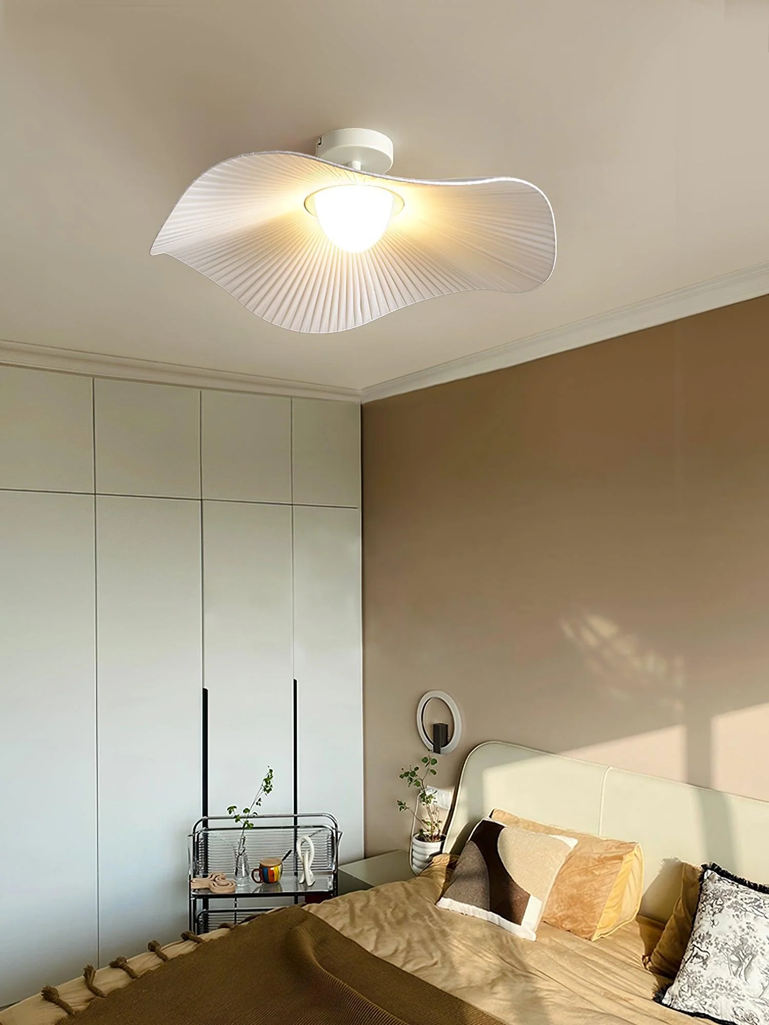 Lustra Ceiling Light for Cozy Living Room or Bedroom - Image 33