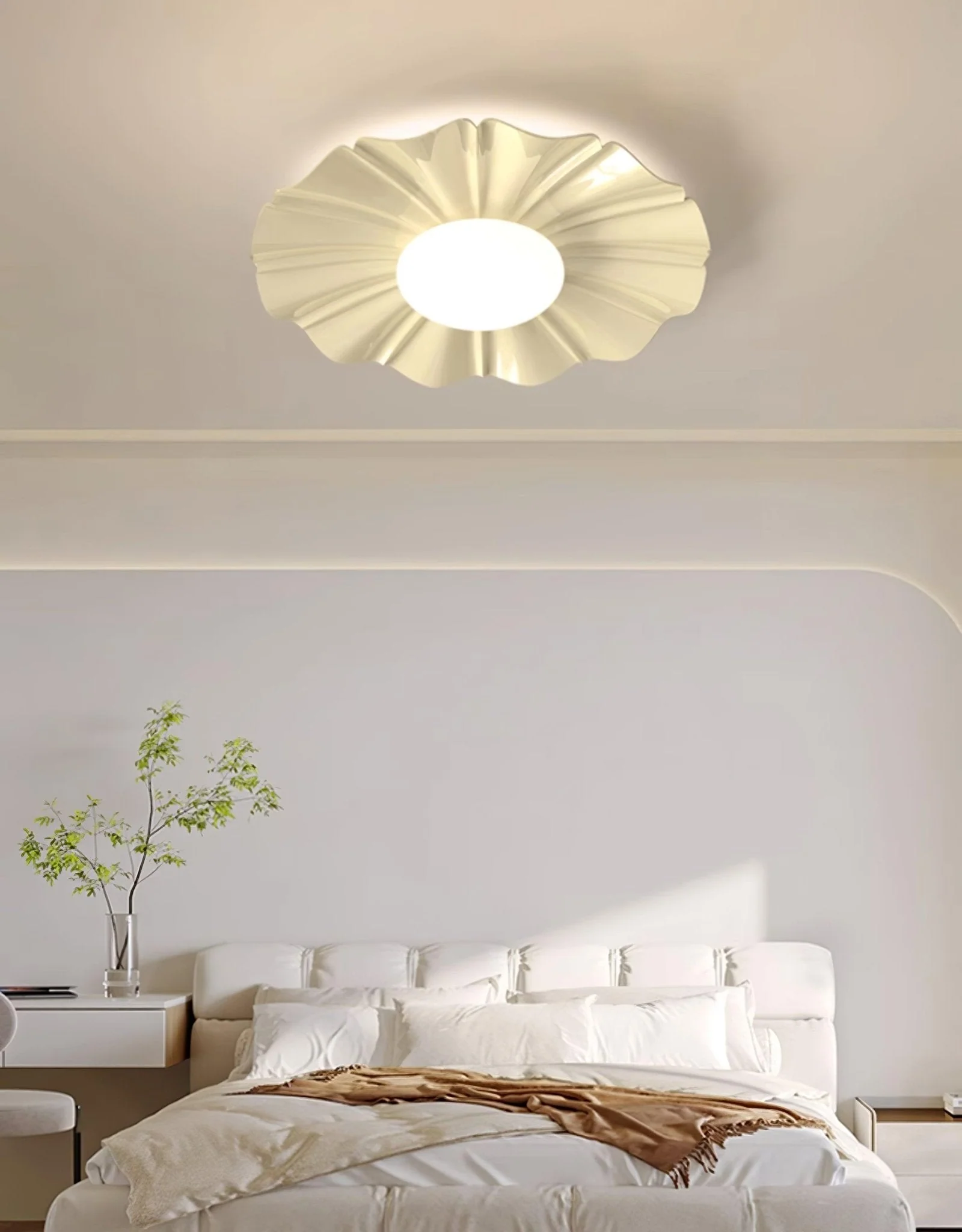 Lustra Ceiling Light Gold LED Scalloped for Bedroom - Image 12