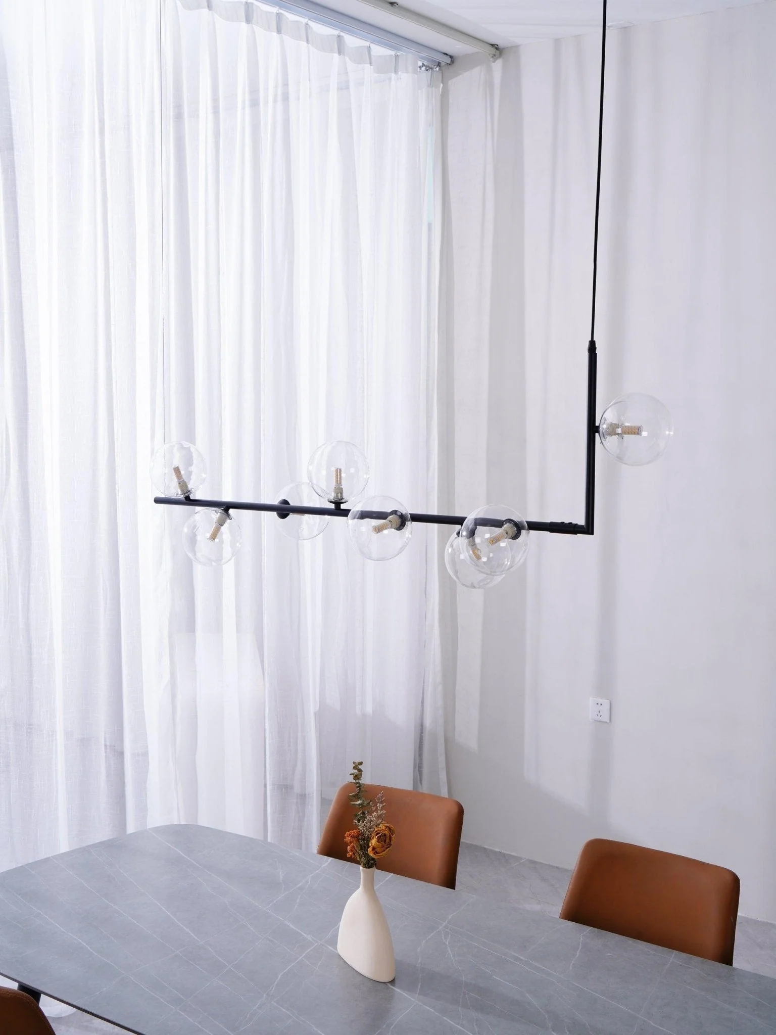 Lustra Chandelier Glass with Black Steel Linear - Image 2