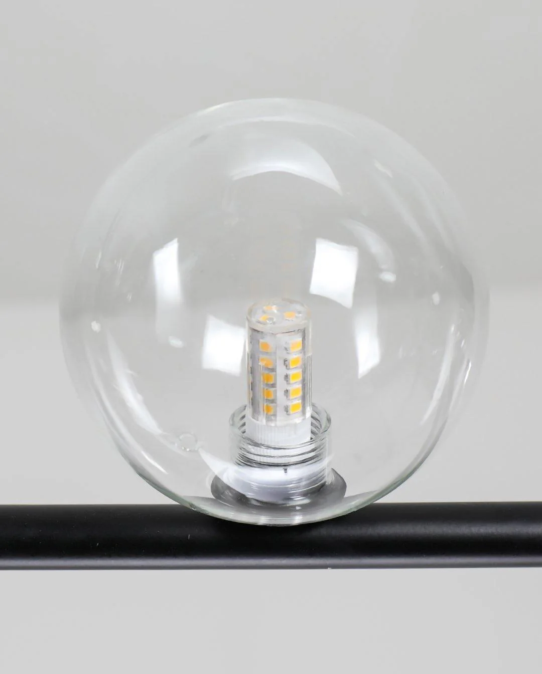 Lustra Chandelier Glass with Black Steel Linear - Image 24