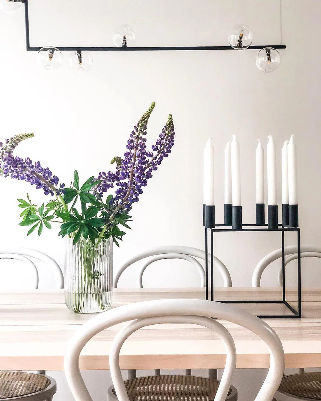Lustra Chandelier Glass with Black Steel Linear - Image 7