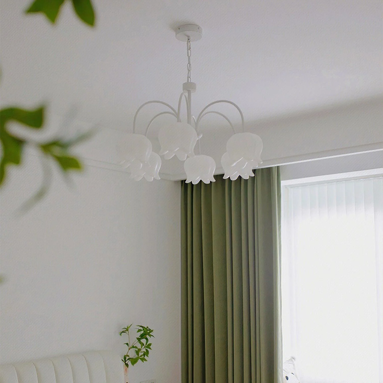 Lustra Chandelier Bell Shade Curved Arm White Floral Elegant - Image 40