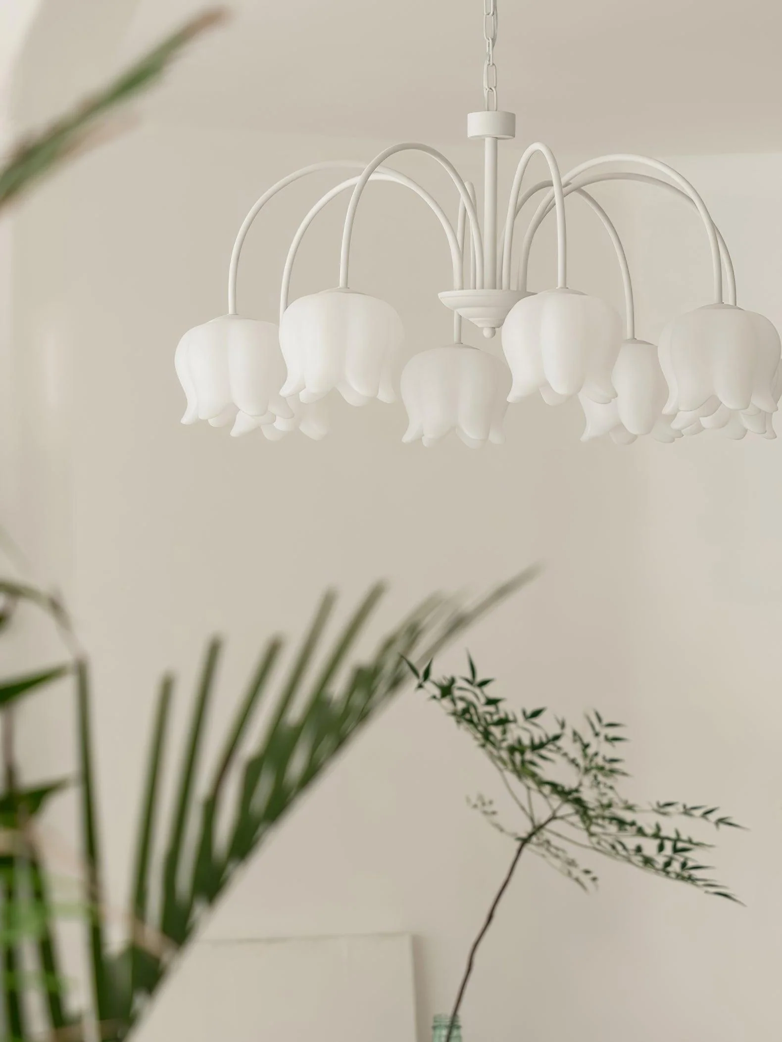 Lustra Chandelier Bell Shade Curved Arm White Floral Elegant - Image 47