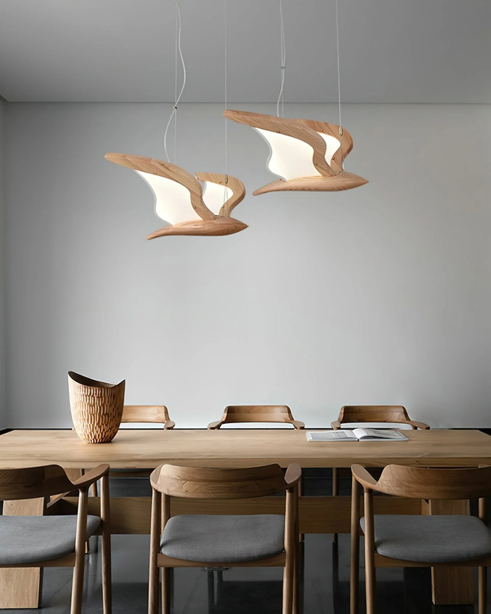 Lustra Chandelier Bird Form Wood Sculptural - Image 4