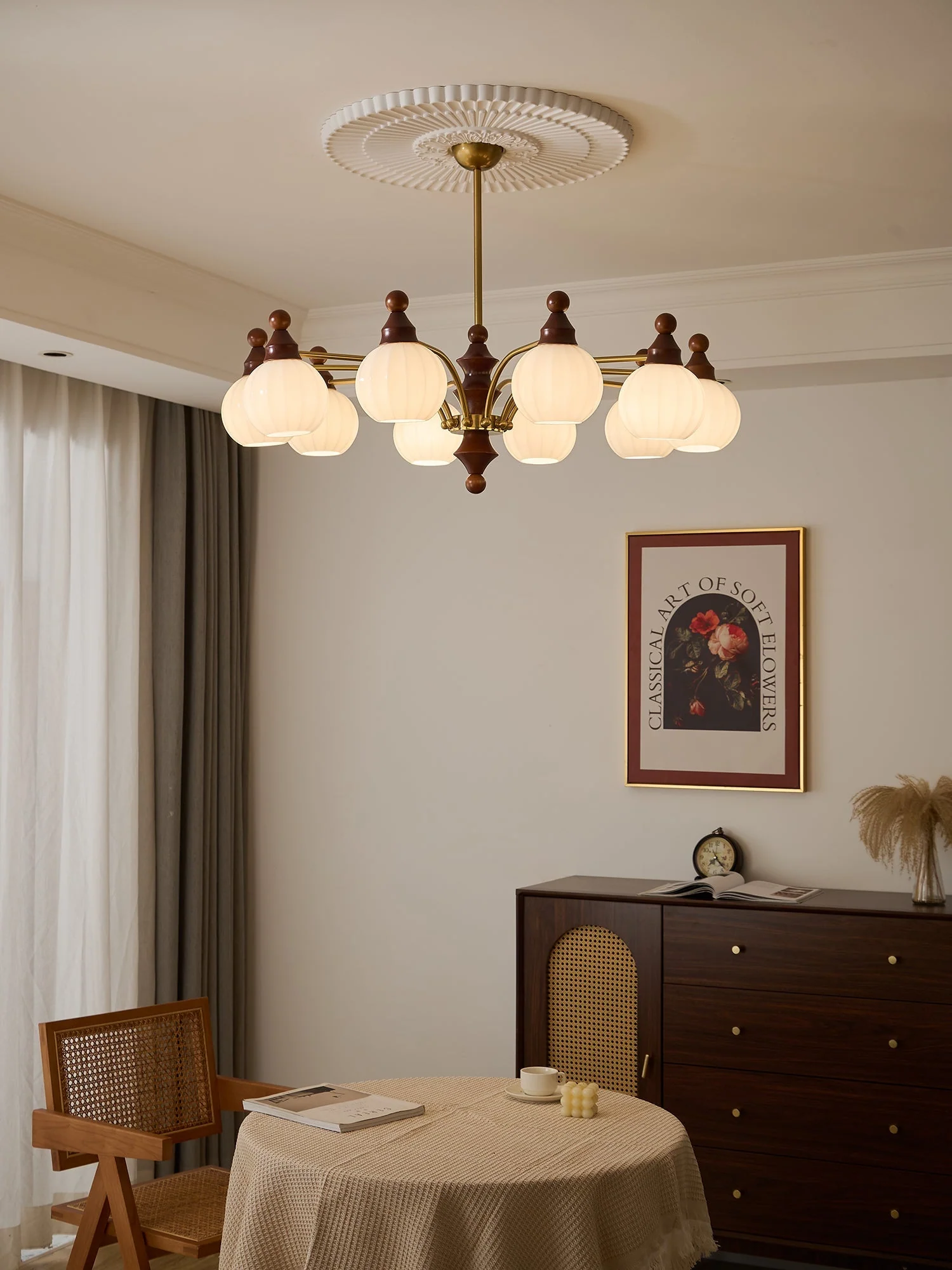 Lustra Chandelier Blossom with Glass Shades - Image 17