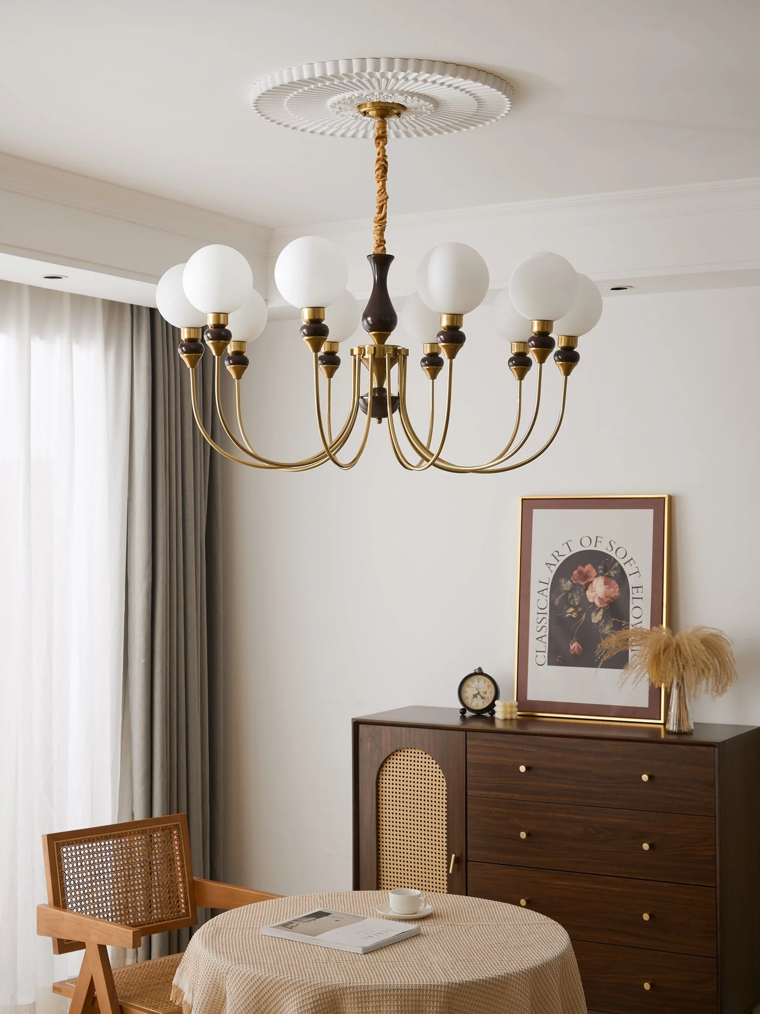 Lustra Chandelier Brass Arms Frosted Glass Globes - Image 2