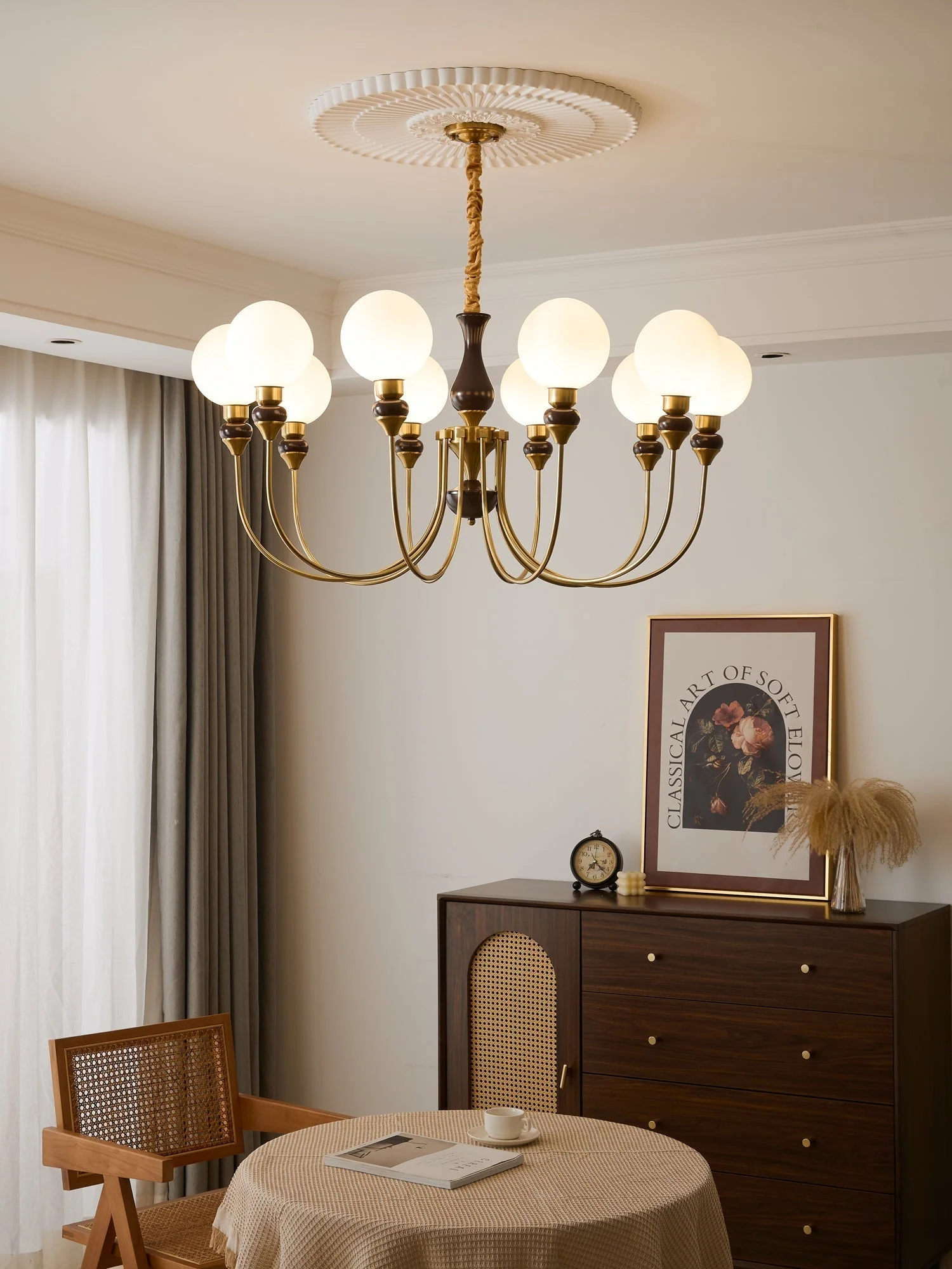 Lustra Chandelier Brass Arms Frosted Glass Globes - Image 3