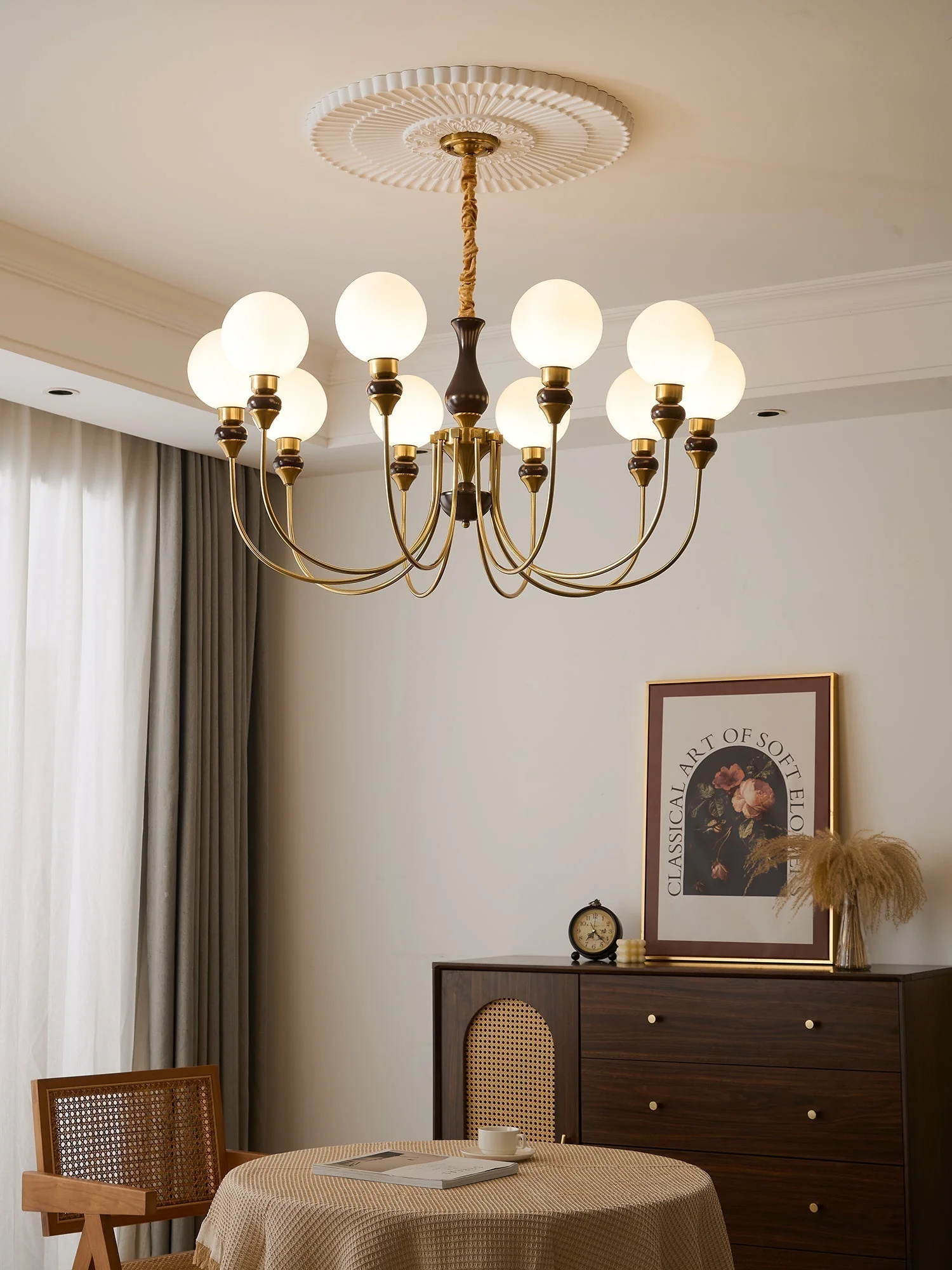 Lustra Chandelier Brass Arms Frosted Glass Globes - Image 6
