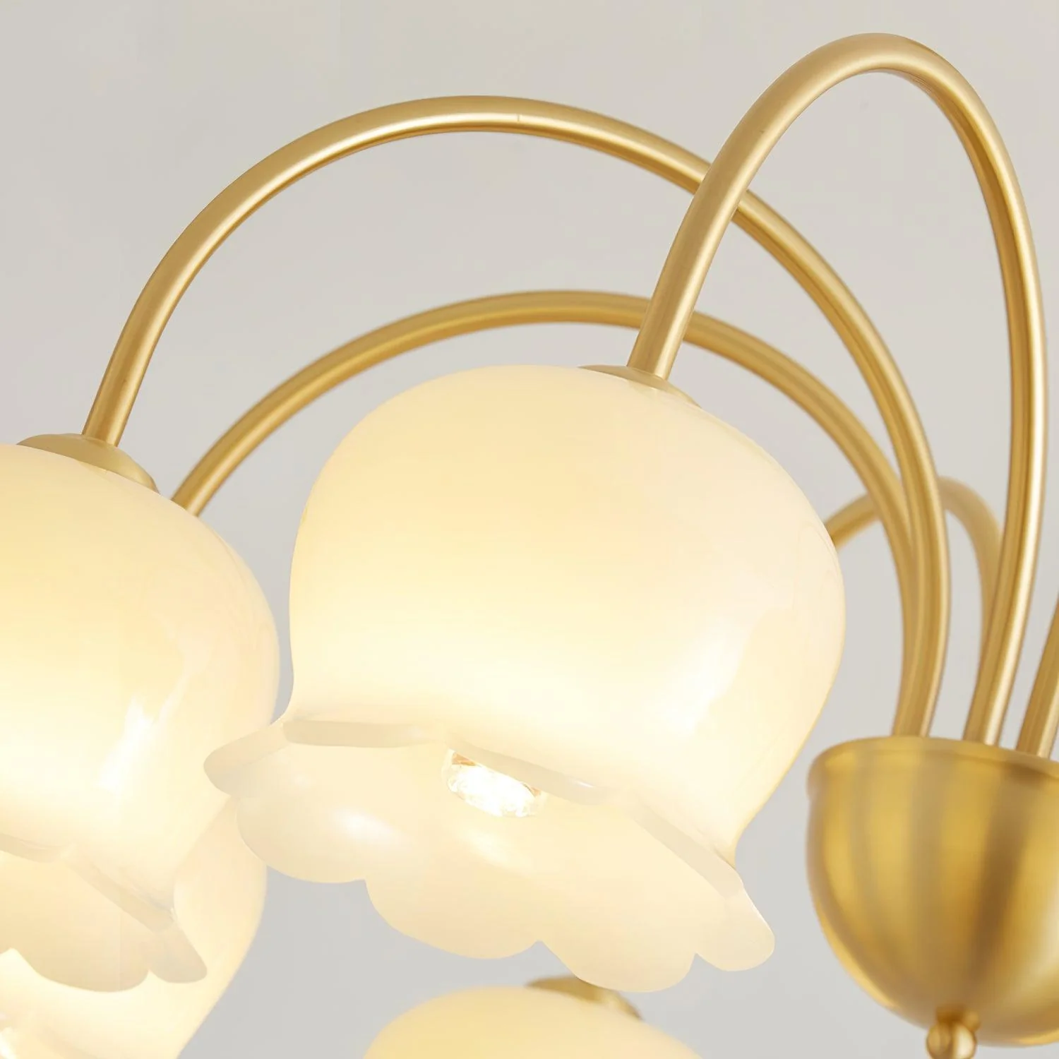 Lustra Chandelier Brass Elegant Curved Arm - Image 33