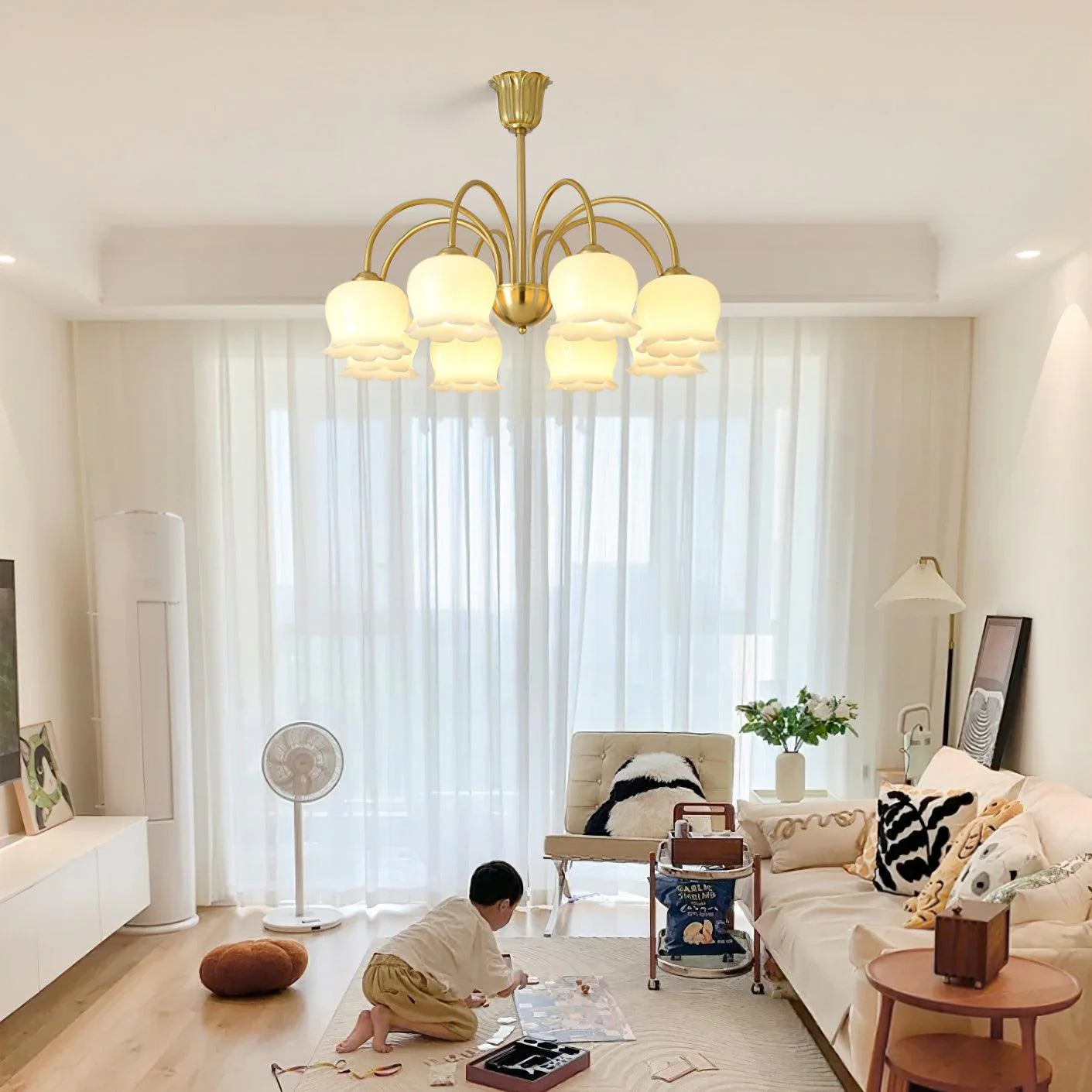 Lustra Chandelier Brass Elegant Curved Arm - Image 9