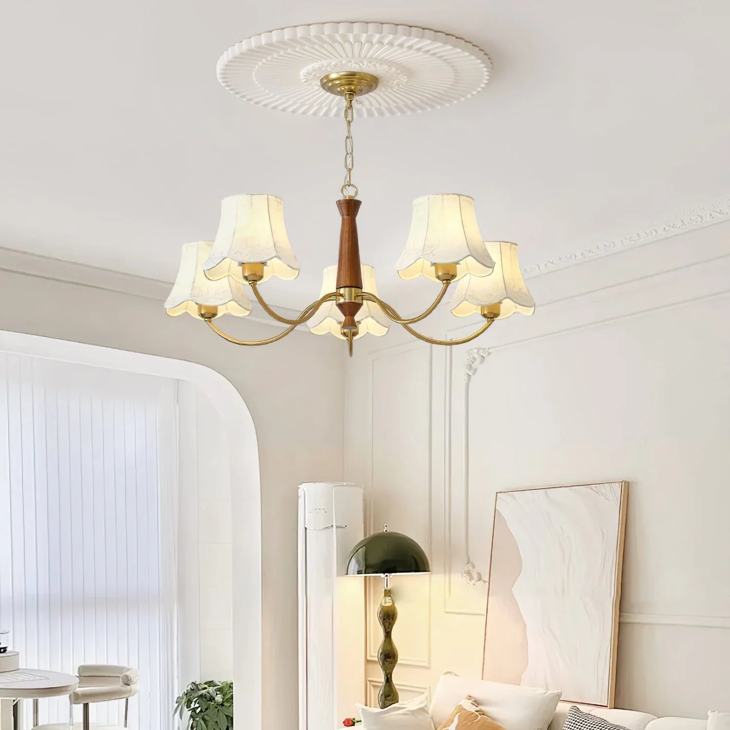 Lustra Chandelier Brass Fabric Curved Arms - Image 13