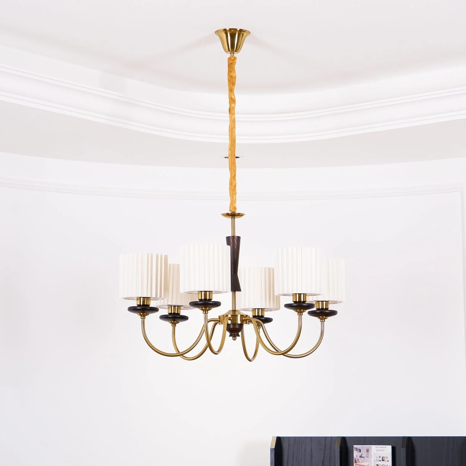 Lustra Chandelier Brass Fabric Pleated Shades - Image 5