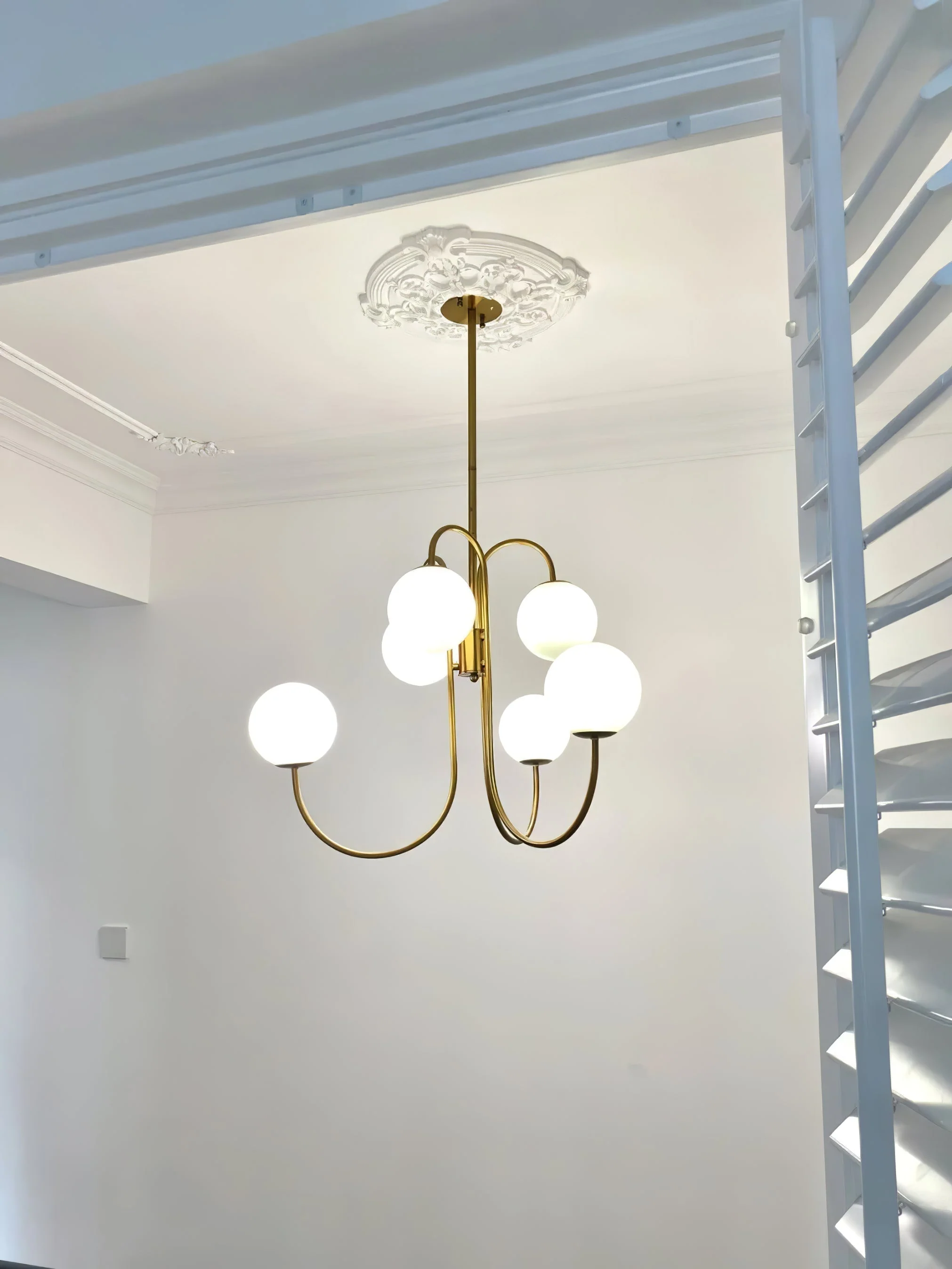Lustra Chandelier Brass Globe Cluster Curved Arm - Image 49