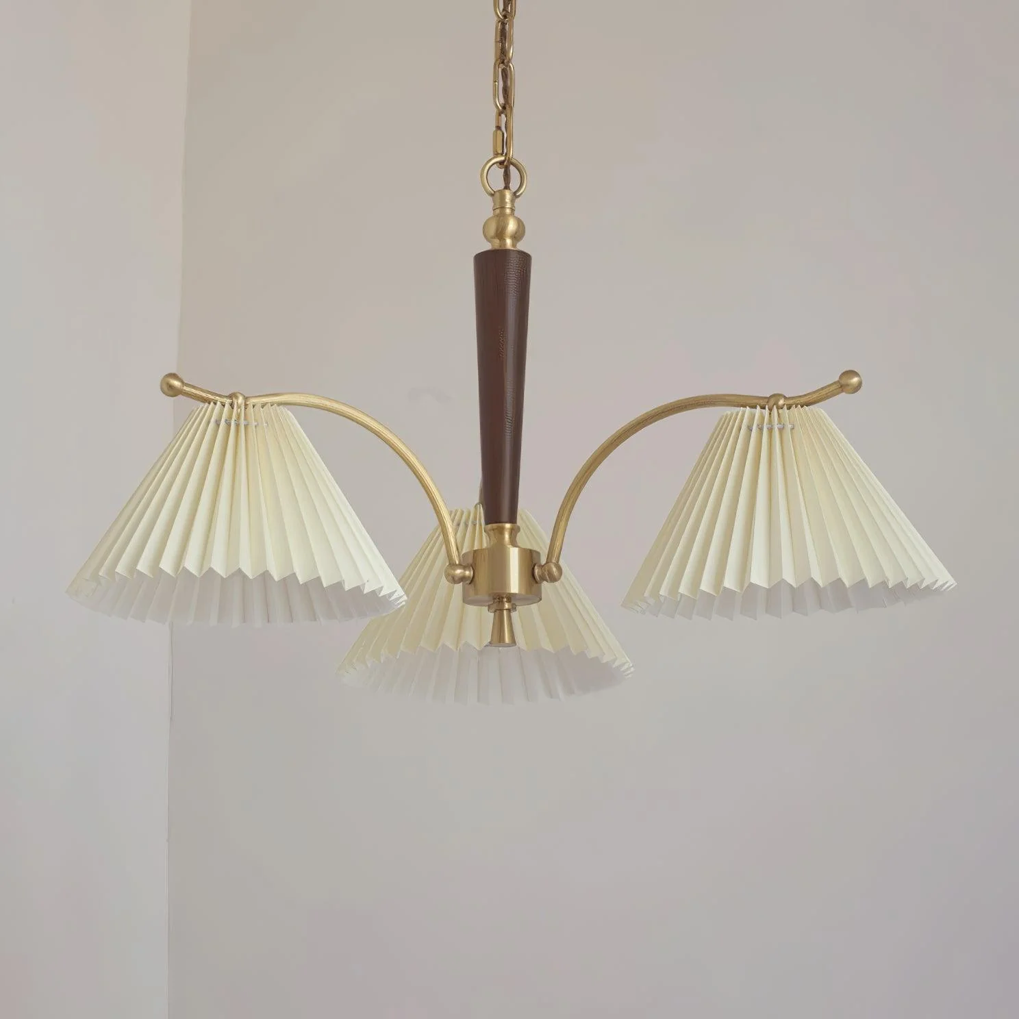 Lustra Chandelier Brass Pleated Shade Classic - Image 12