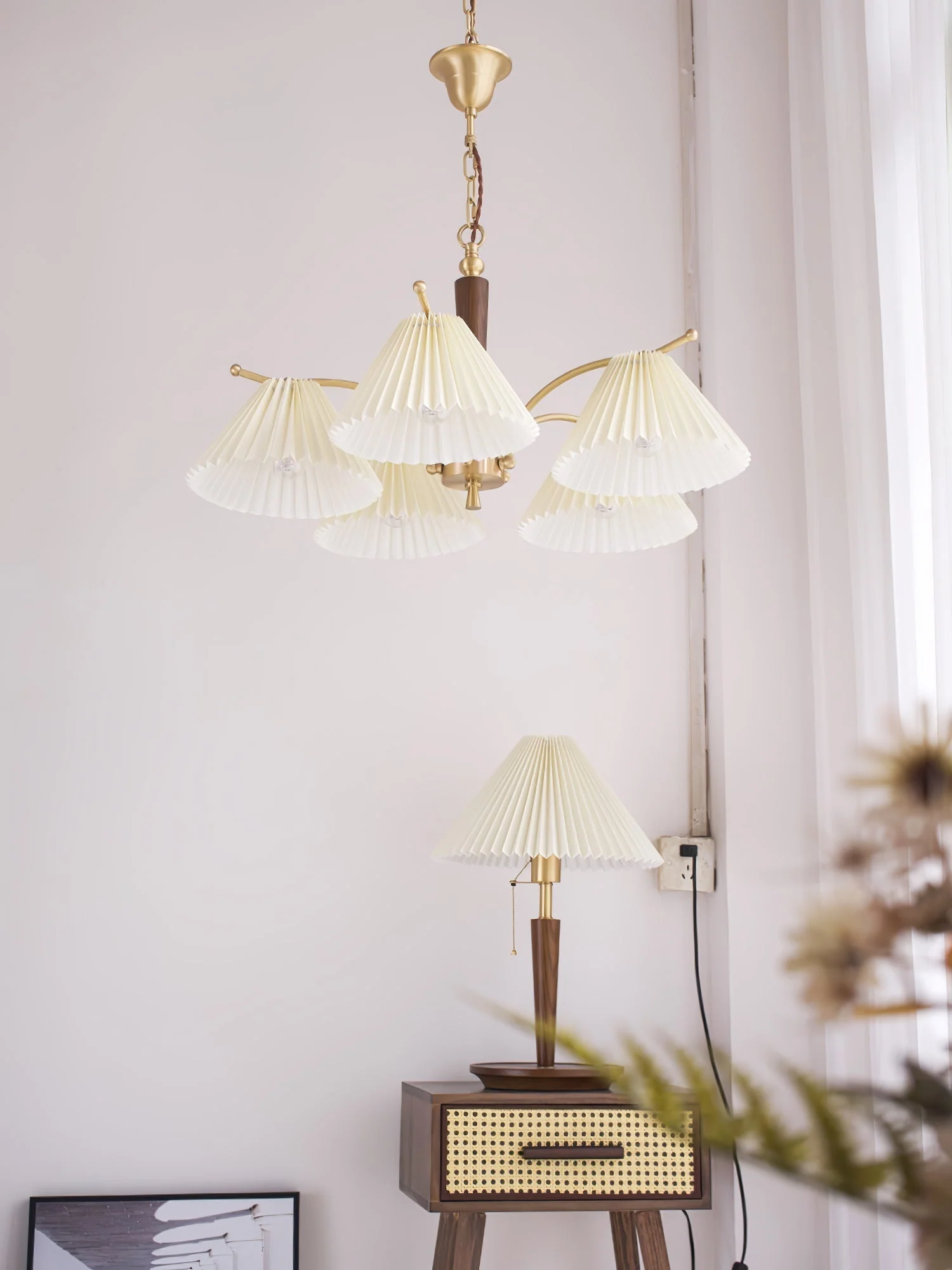 Lustra Chandelier Brass Pleated Shade Classic - Image 17